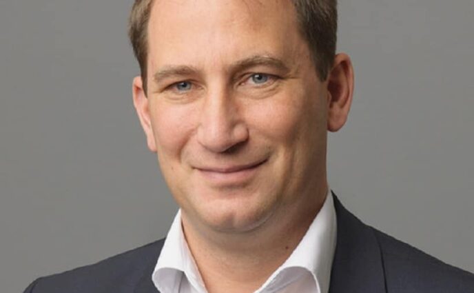 Constantin Hruschka auf Professur für Sozialrecht berufen